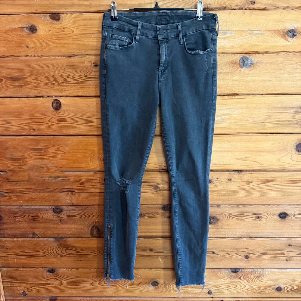 Mother Jeans Looker Zip Fray Womens size 26 Black Faded Distressed Raw Hem